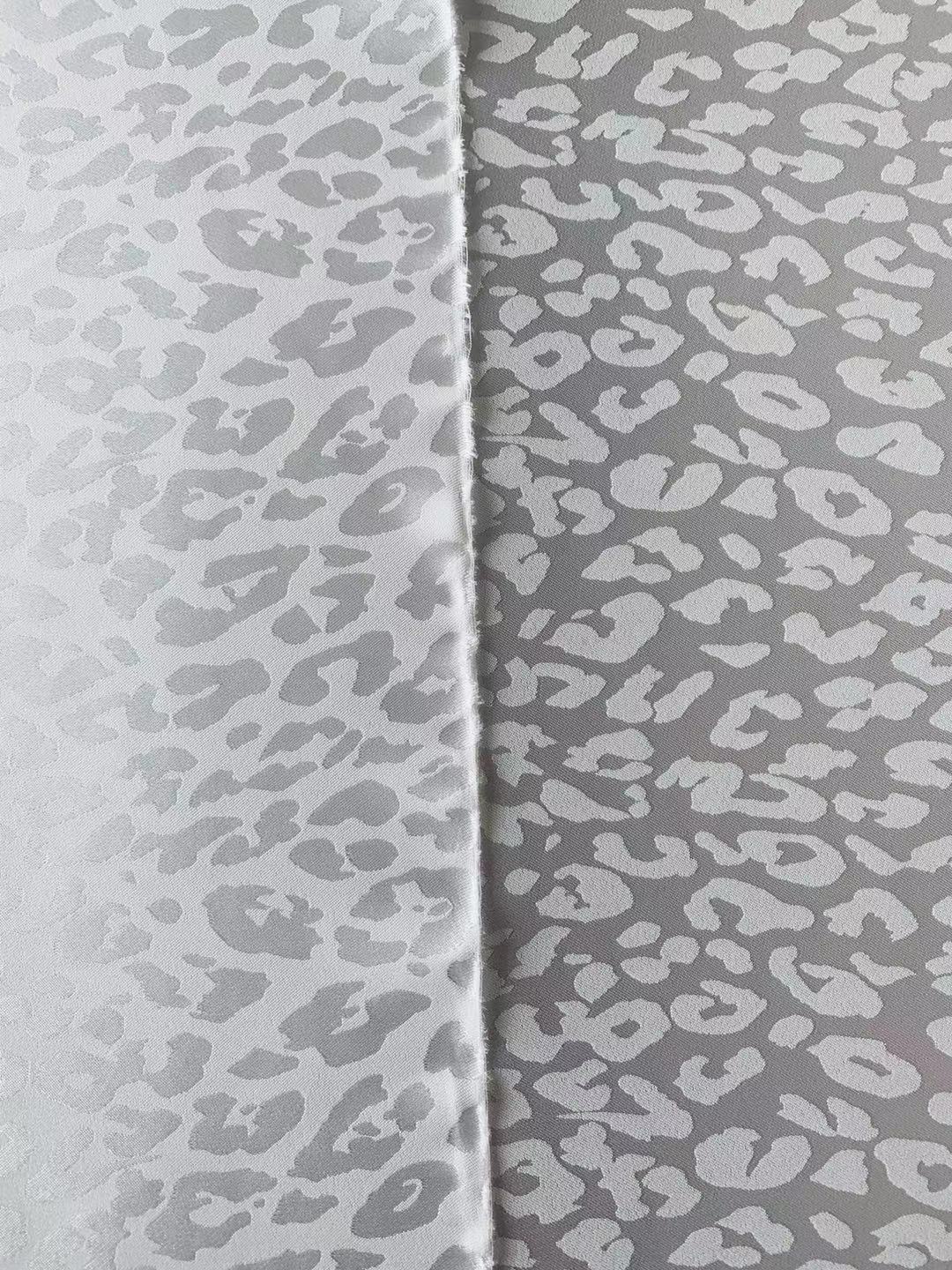 Craft Leopard White Slik Jacquard Cloth Fabric For Handmade Handicraft Goods